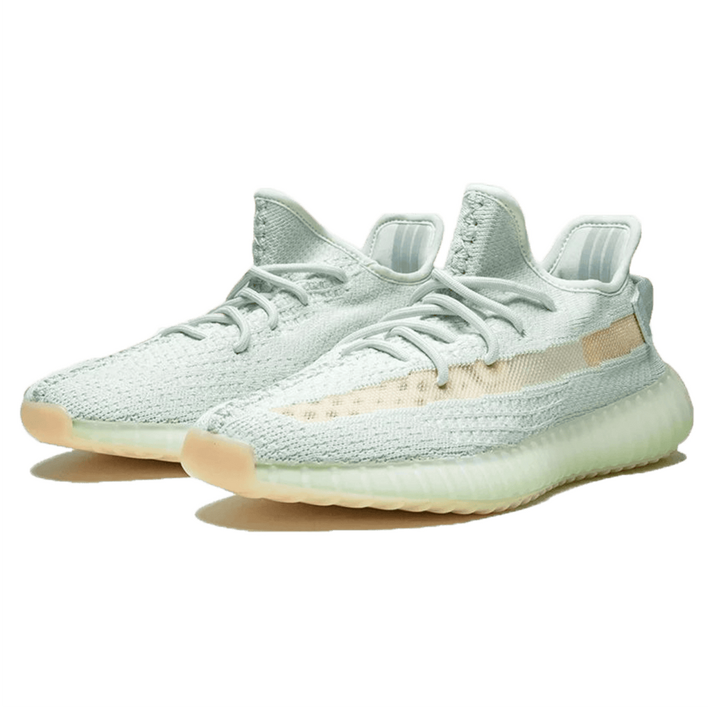 Yeezy Hyperspace Sneaker 