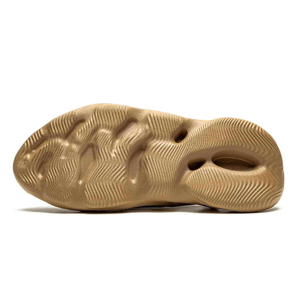 Yeezy Rnnr Mist 
